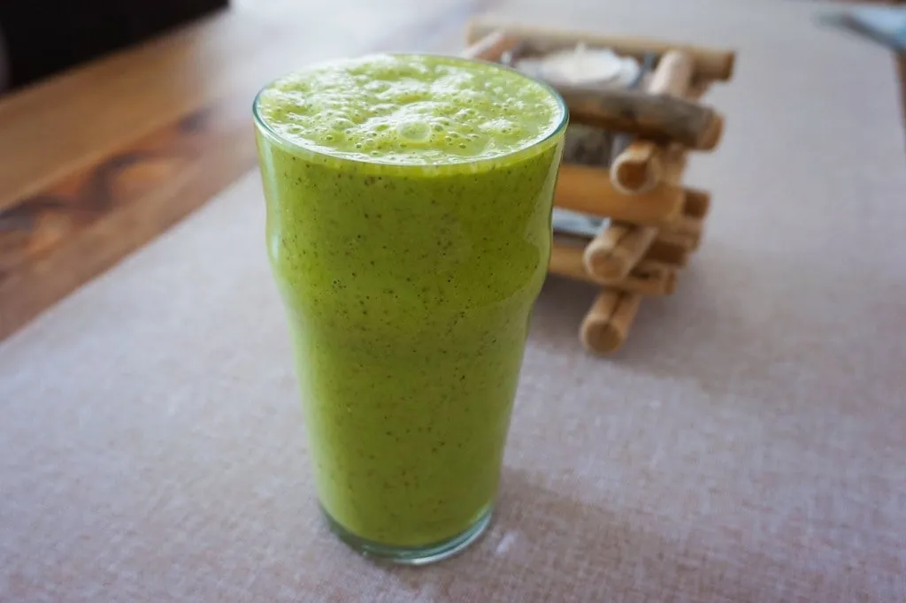 Tuxedo Blu Pom Smoothie — Smoothies